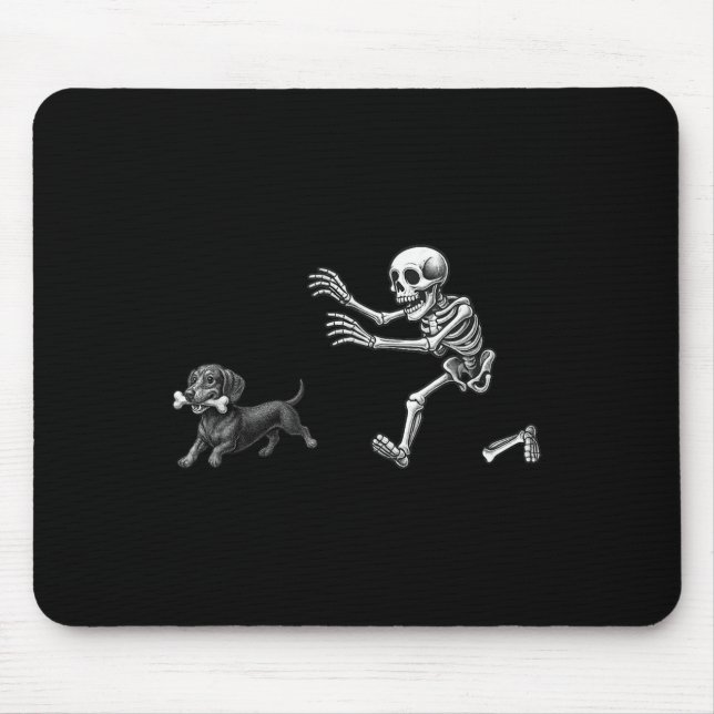 Funny Skeleton Chasing Dachshund Hund Halloween Hu Musmatta (Framsidan)