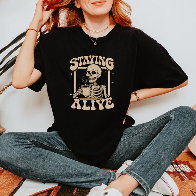 Funny Skeleton Drinking Coffee Stlay Alive T Shirt (Skapare uppladdad)