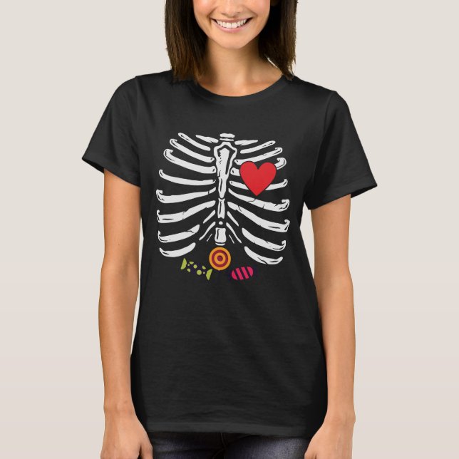 Funny Skeleton Halloween Heart Candies T Shirt (Framsida)