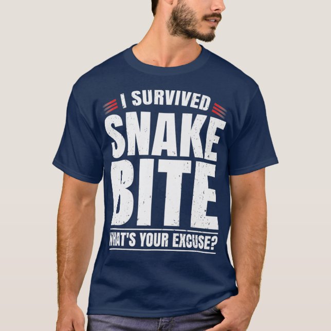 Funny Snake Bita Survivor Recovery Get well Joke T Shirt (Framsida)