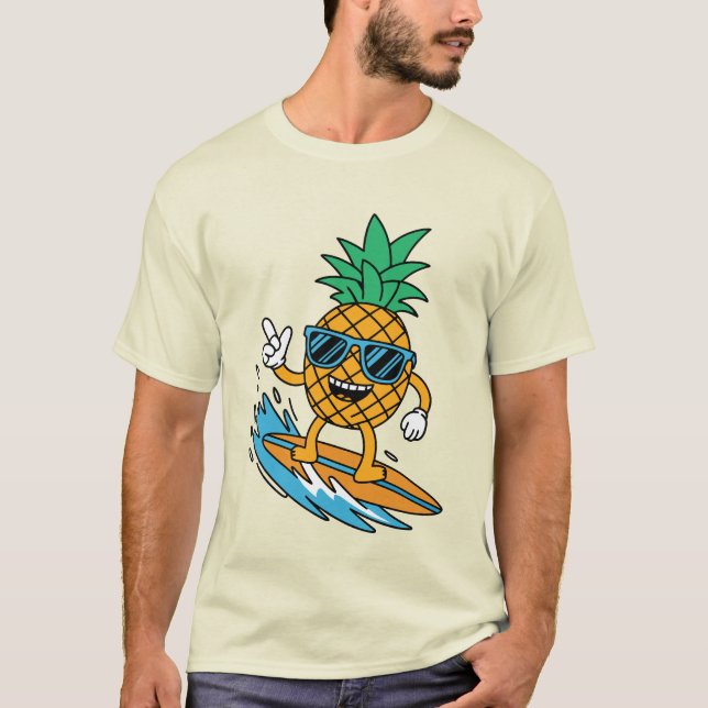 Funny Surfing Pineapple T-Shirt Tropical Surf Tee (Framsida)