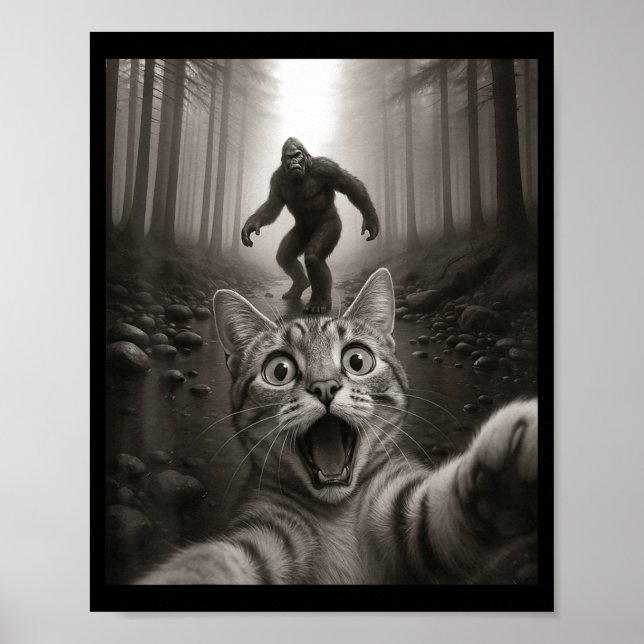 Funny Surprised Ed Cat Selfie With Bigfoot Sasquat Poster (Framsidan)