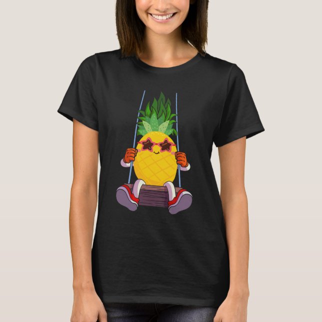 Funny Swinging Pineapple Swinger T Shirt (Framsida)