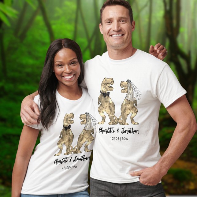 Funny T-Rex Bride & Groom Dinosaur Bröllop T Shirt (Dinosaur wedding T-Rex bride and groom tshirts keepsakes or for bridesmaids or groomsmen)