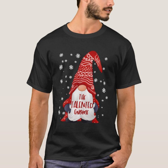 Funny Talated Gnome-familjen som matchar julgranen T Shirt (Framsida)