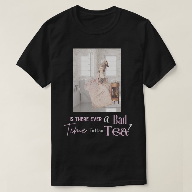 funny tea drinker proper lady sitting on toilet  t shirt (Design framsida)