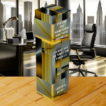 Funny Tech Abstrakt Art Mönster Presentask för Vin Presentask För Vinflaska<br><div class="desc">Vinpresentlåda med en teknisk design med geometrisk fraktal mönster i guld,  svart och grått färg med dina anpassningsbar (roliga eller andra). Trevligt för hans födelsedag,  pension,  Fars dag eller andra firande.</div>