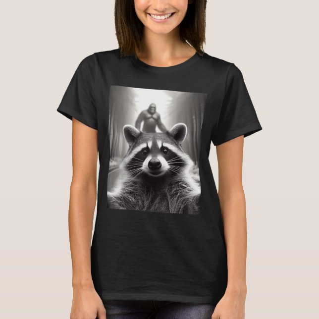 Funny Tee Ed Raccoon Selfie Bigfoot Gift Mens Wome (Framsida)