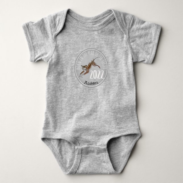 Funny Tiger Illustration Baby, född 2022 namn T Shirt (Framsida)