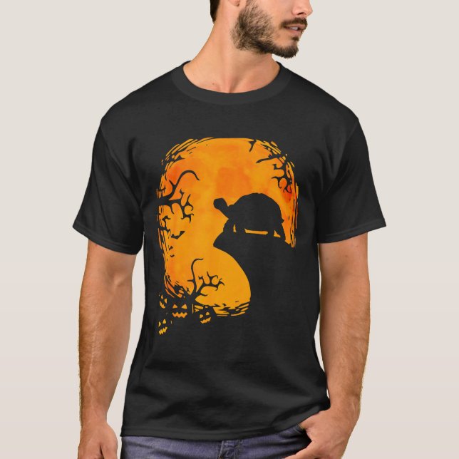 Funny Tortoise Halloween Silhouette Soky Tortoise  T Shirt (Framsida)