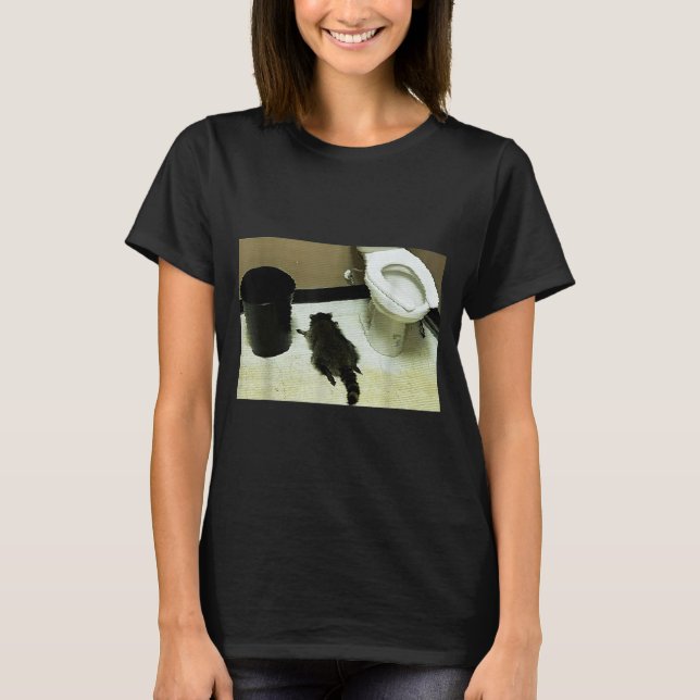 Funny Trashed Panda Drunk Racoon  T Shirt (Framsida)