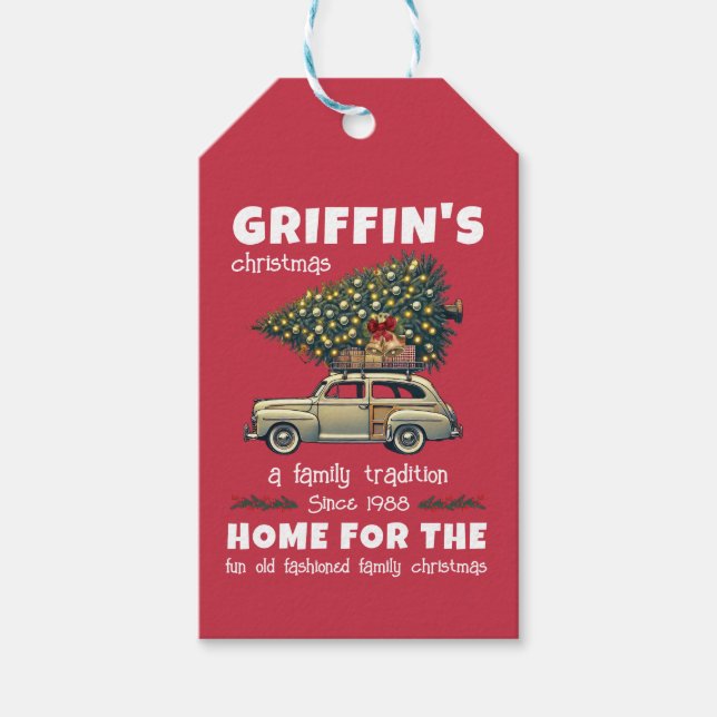 Funny Tree on Car Red Family Name Christmas Presentetikett (Framsidan)