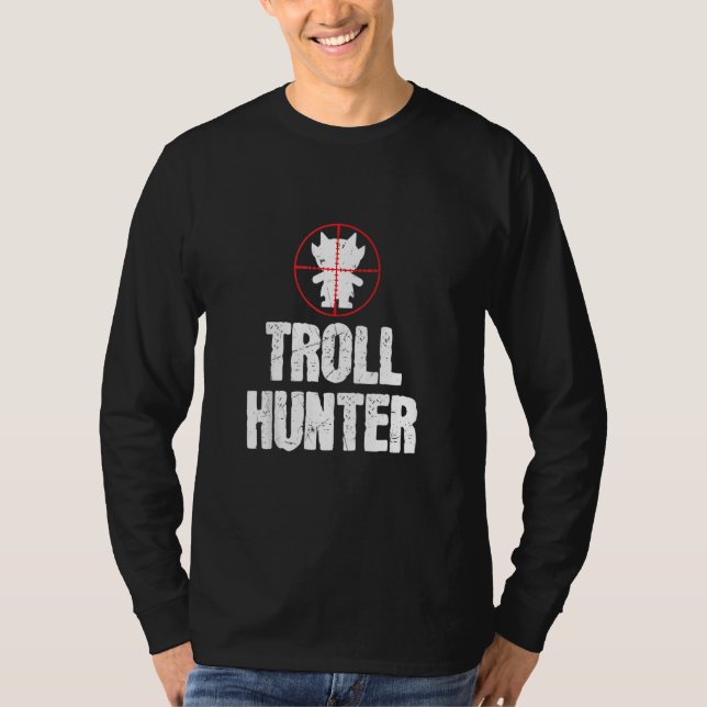 Funny Troll Hunter Aiming Troll Älskare T Shirt (Framsida)