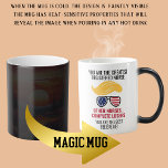 Funny Trump Best Nurse Magisk Mugg<br><div class="desc">Få din favoritsköterska att skratta högt med denna fantastiska Trump Best Registered Nurse Magic Mugg! Med en lekfull karikatyr av Trump som säger: "Du är den bästa sköterskan, verkligen, alla håller med om, " förvandlas denna värmekänsliga magiska mugg när den fylls med hett vätska, vilket avslöjar den roliga designen. Det...</div>