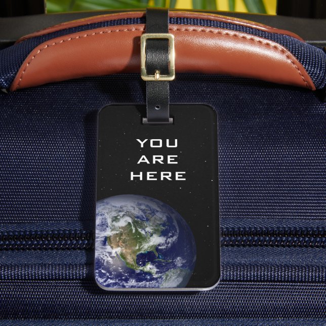 FUNNY - U R here - You are here - Planet Earth Bagagebricka (Framsida Insitu 2)