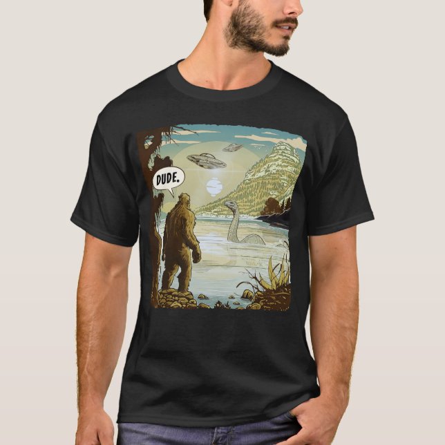 Funny UFO:s Bigfoot Sasquatch Introvert Loch Ness T Shirt (Framsida)