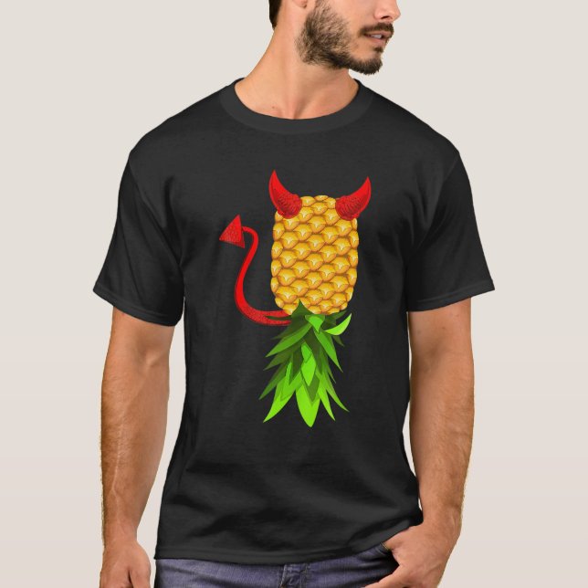 Funny Upside Down Pineapple Swinger Men Women T Shirt (Framsida)