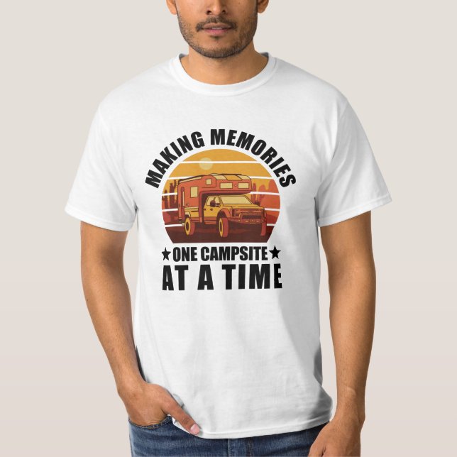 Funny Van Road Trip Camper Gift T Shirt (Framsida)