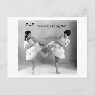 Funny Vintage Sisters Kicking Me Dance Vykort