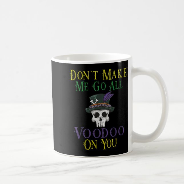 Funny Voodoo Quote - Witch Doctor Skull Mardi Gras Kaffemugg (Höger)