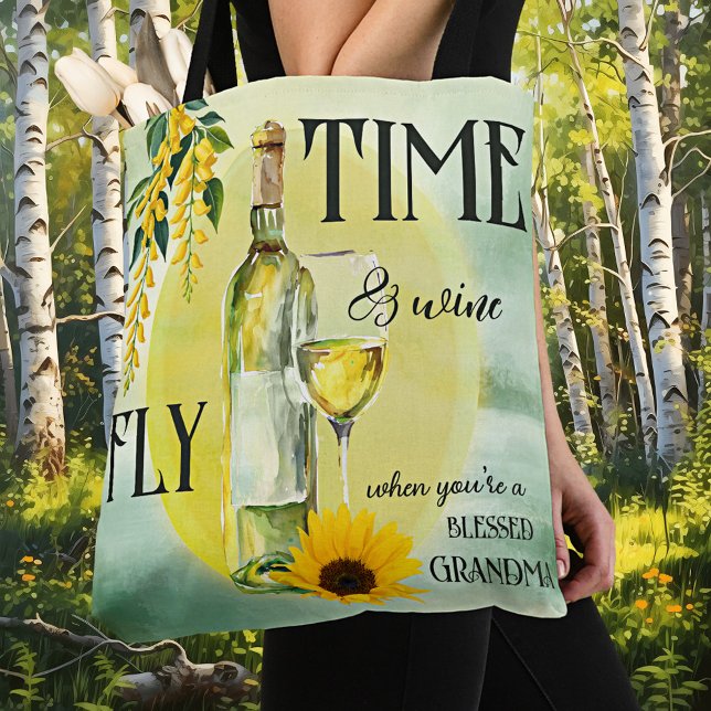 Funny Watercolor Wine Grandma Tygkasse (Tote bag featuring a watercolor bottle and glass of wine with flowers and your funny texts - grandma)