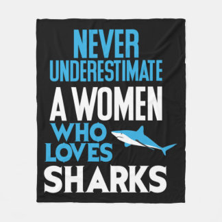 Funny Woman Who Loves Sharks Fleecefilt