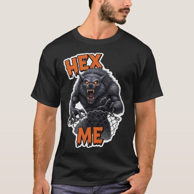 Furious werewolf with glowing eyes and sharp fangs t shirt (Framsida)