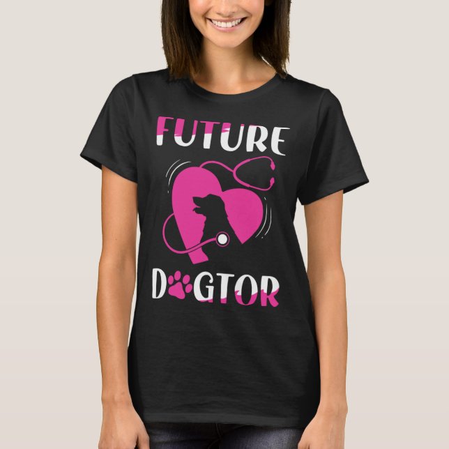 Future Dogtor Cute Aspiring Veterinarian T Shirt (Framsida)