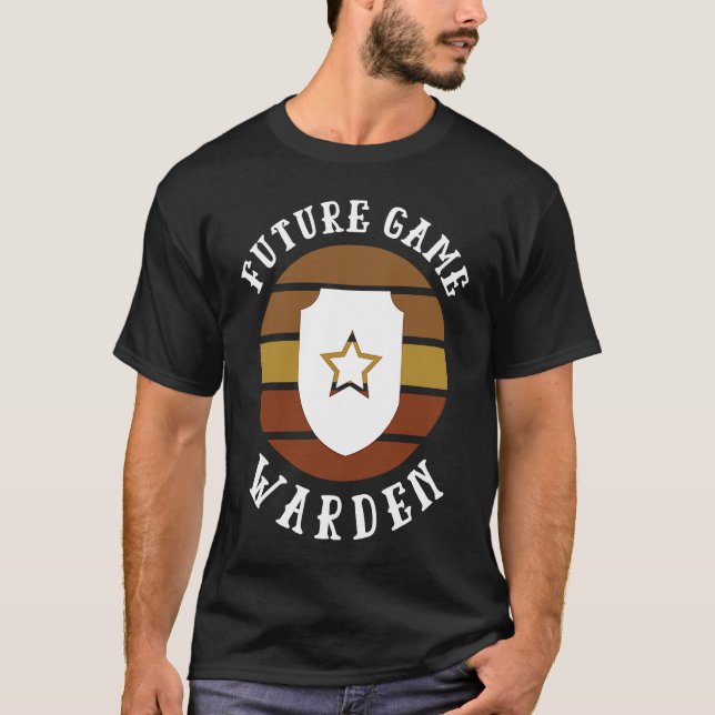 Future Game Warden    Game Warden Outfit T Shirt (Framsida)
