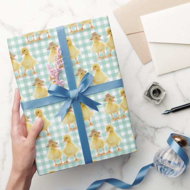 Fuzzy Duckling lite på Gingham Presentpapper (Gifting)