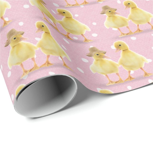 Fuzzy Duckling par på Polka dots Presentpapper (Rullad Hörn)