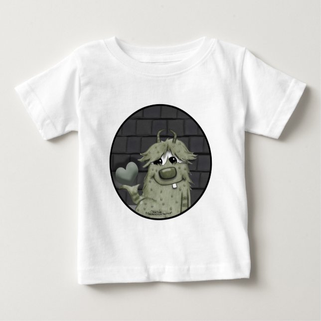 Fuzzy Grönt Monster med hjärta T-shirt (Framsida)