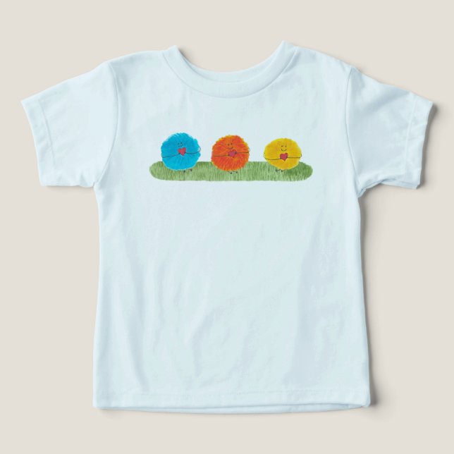 Fuzzy varelser som håller hjärtan t shirt (Design Framsida)
