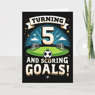 Fyller 5 Och Gör Mål 5-Års Pojke Fotboll Kort