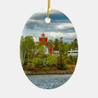 Fyr för två hamnar (sommaren) julgransprydnad keramik
