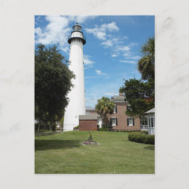 Fyr mot en sommarhimmel vykort