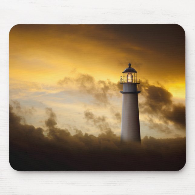 Fyr som glöder under dramatisk himmel musmatta (Framsidan)