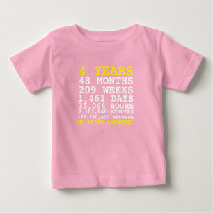 Fyra 4 år av att vara fantastisk 4-års födelsedags t shirt