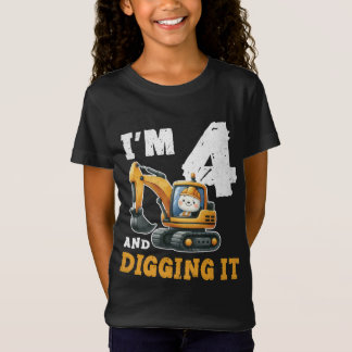 Fyra 4 år gamla byggpojken i 4e födelsedagen 4 år t shirt
