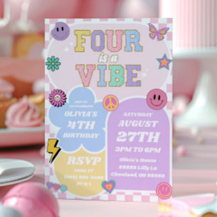 Fyra är en Vibe Preppy Patch 4e födelsedagen Party Inbjudningar