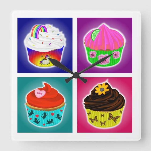 Fyra Cupcakes Fyrkantig Väggklocka (Framsida)
