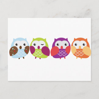 Fyra färgstarka Ugglor Vykort