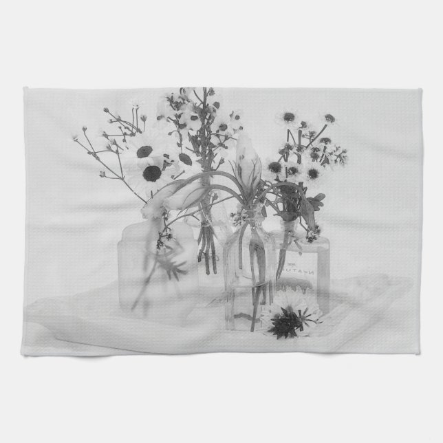 Fyra Flaskor och vita blommor Kökshandduk (Horisontell)