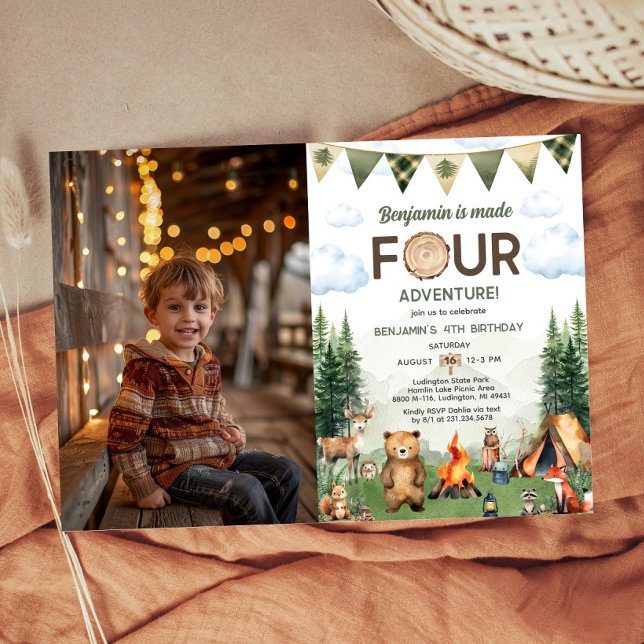 Fyra foto av 4e födelsedagen i Äventyr Camping Inbjudningar (Made Four Adventure Camping 4th Birthday Photo Invitation)