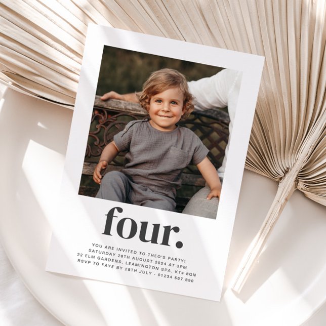 Fyra - Fyrkantig inbjudan till fotofödelsedag (Skapare uppladdad)