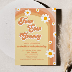 Fyra gånger Groovy Retro Daisy 4e födelsedagen Par Inbjudningar