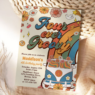 Fyra gånger Groovy Retro Rainbow 4e födelsedagen Inbjudningar
