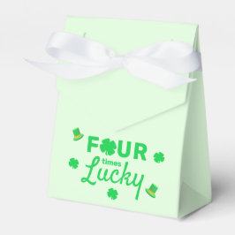 Fyra gånger Lucky 4e födelsedagen Presentaskar