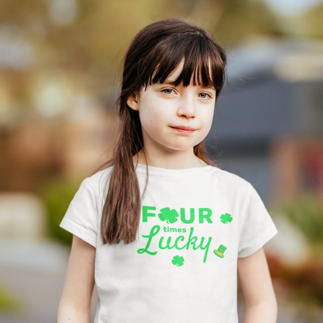 Fyra gånger Lucky 4e födelsedagen T Shirt (Skapare uppladdad)