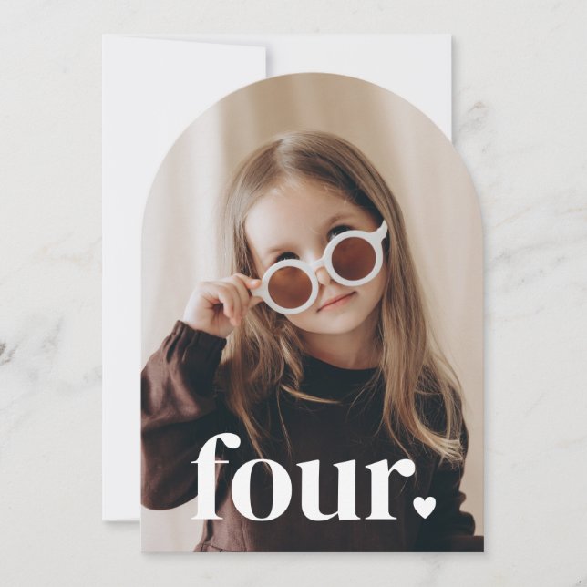 Fyra hjärtpipade foto 4e födelsedagen inbjudningar (Framsida)